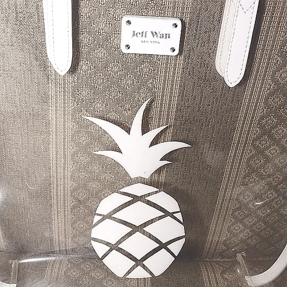 Jeff Wan 🍍Clear Pineapple Bazar Tote - Picture 2 of 16